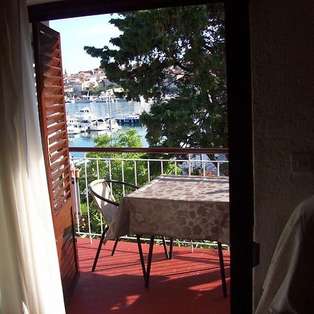 Apartments Rozic ラブ 部屋 写真
