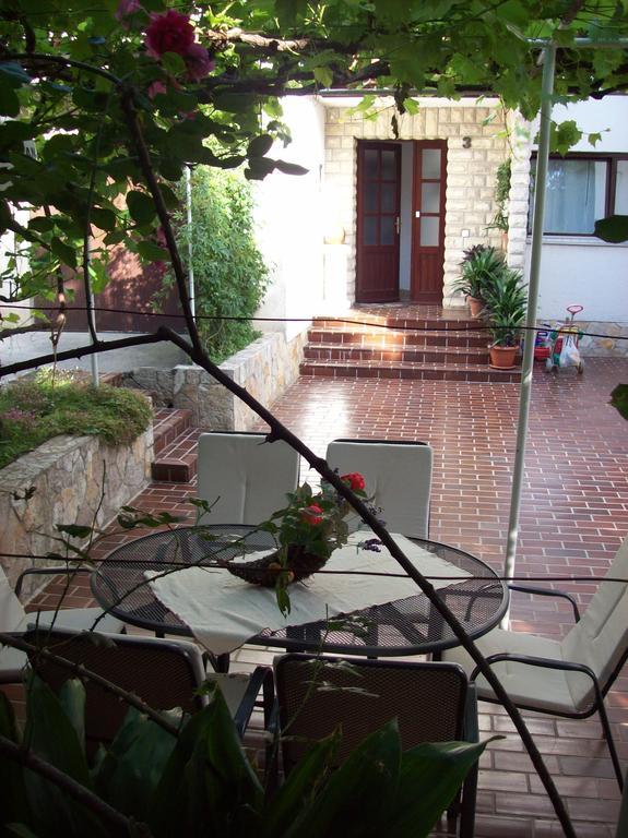 Apartments Rozic ラブ エクステリア 写真